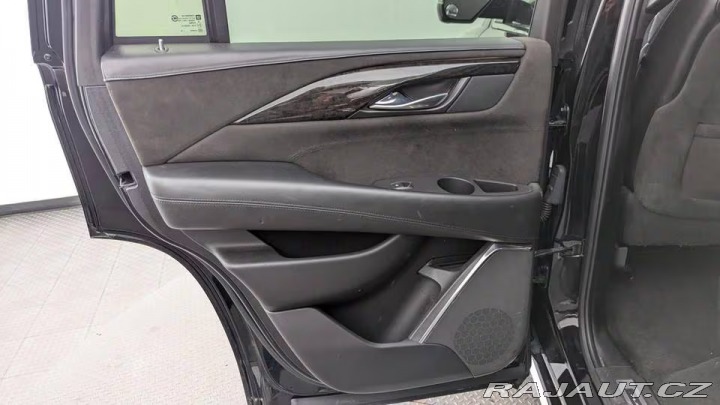 Cadillac Escalade PLATINUM 4WD 2015