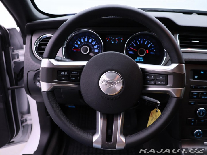 Ford Mustang 3,7 V6 227kW 2014
