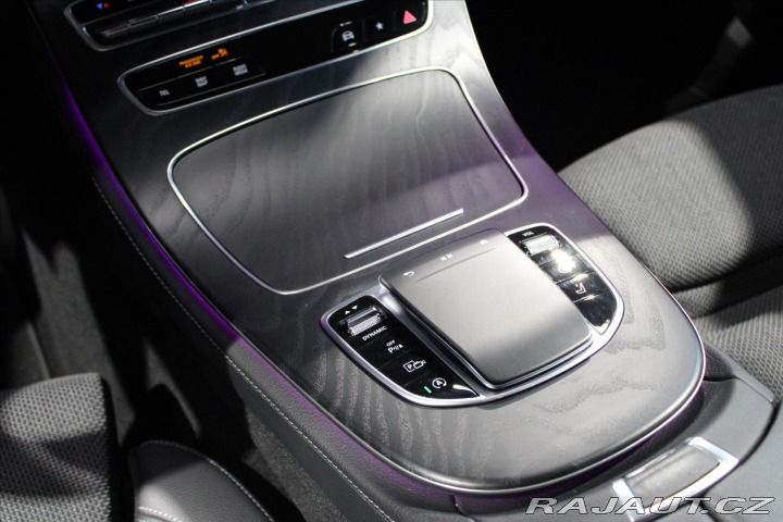 Mercedes-Benz E 220 d 4MATIC kombi 9G Ava 2023