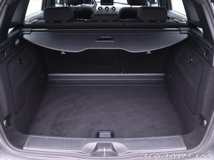 Mercedes-Benz B 1,5 CDI Style LED navi se 2015