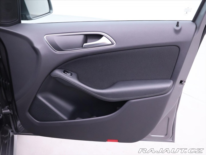 Mercedes-Benz B 1,5 CDI Style LED navi se 2015