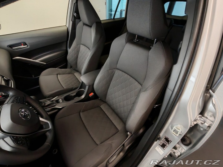 Toyota Corolla Cross 2.0 Hybrid Style Tech 2025