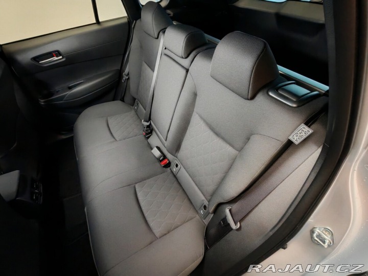 Toyota Corolla Cross 2,0 Hybrid e-CVT Style Te 2025