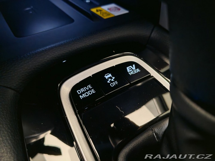 Toyota Corolla Cross 2,0 Hybrid e-CVT Style Te 2025