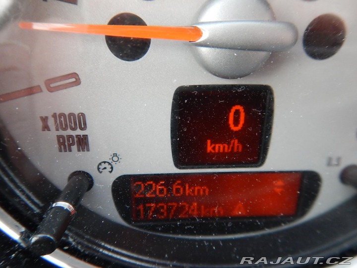 Mini Countryman 1.6i, KLIMA 2011