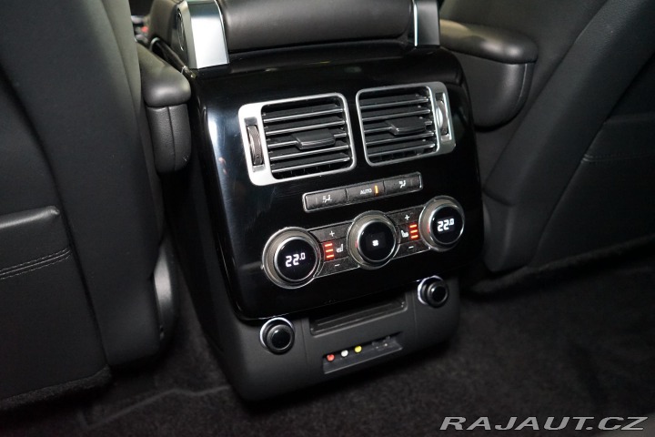 Land Rover Range Rover SDV8 Vogue Pano HUD Nez.T 2015