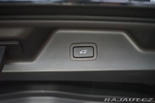 Land Rover Range Rover SDV8 Vogue Pano HUD Nez.T 2015