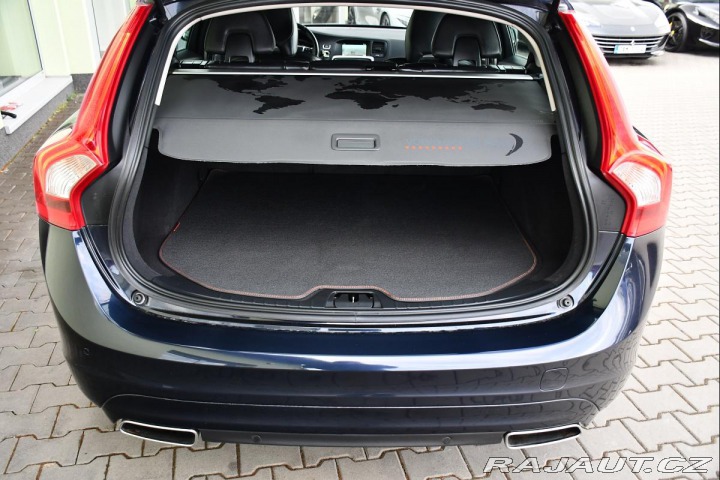 Volvo V60 2,0D NAVI 2016