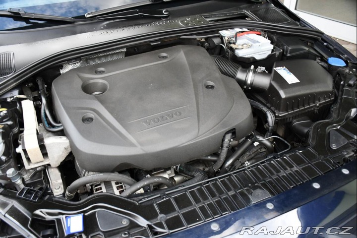Volvo V60 2,0D NAVI 2016