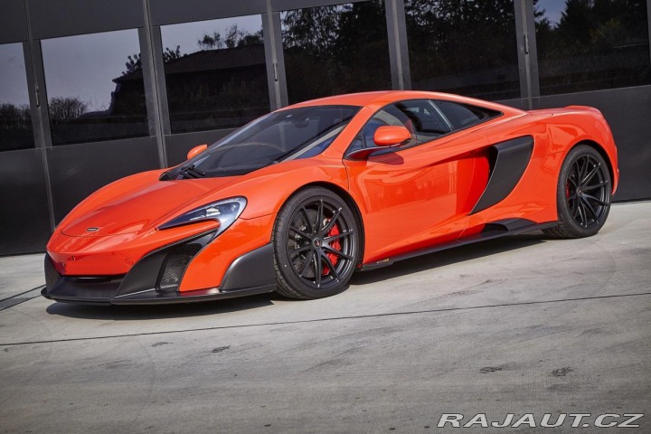 McLaren 675LT  2015