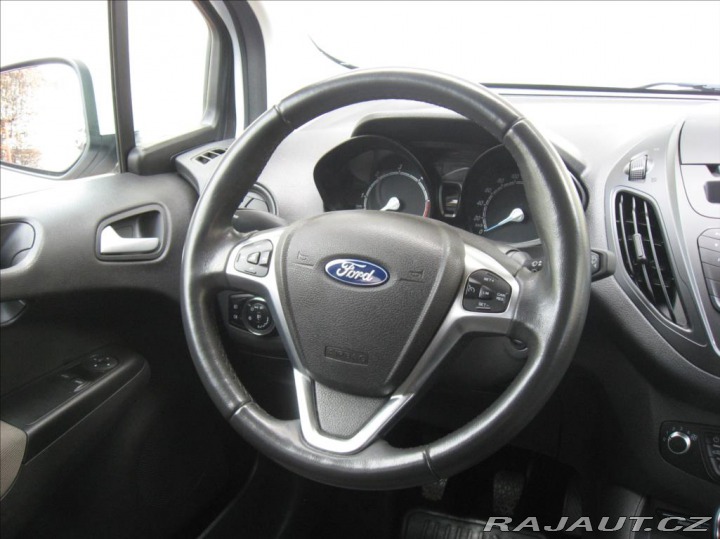 Ford Tourneo Courier 1,6 TDCI 95PS Trend 2015