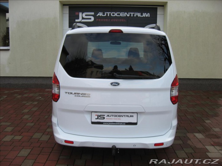 Ford Tourneo Courier 1,6 TDCI 95PS Trend 2015