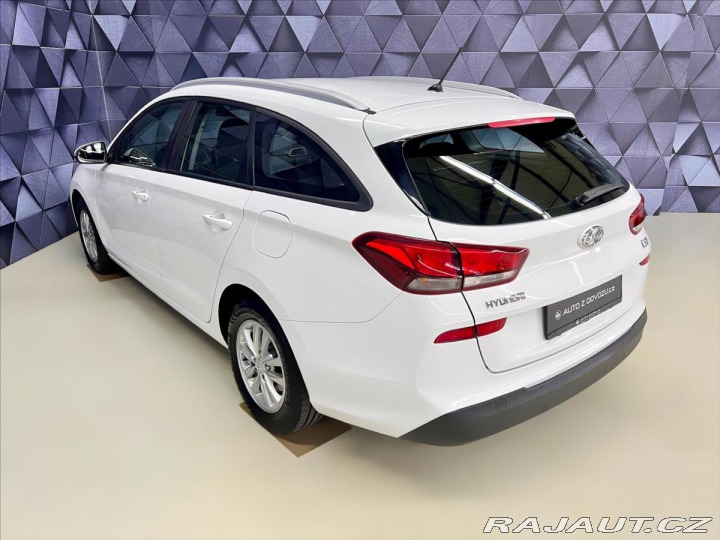Hyundai i30 1,6 CRDi ENTRY KOMBI, TEM 2018