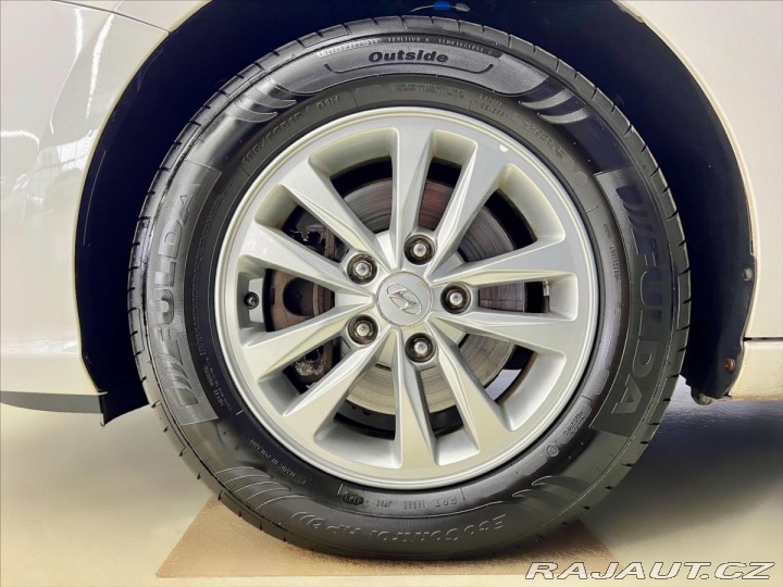 Hyundai i30 1,6 CRDi ENTRY KOMBI, TEM 2018
