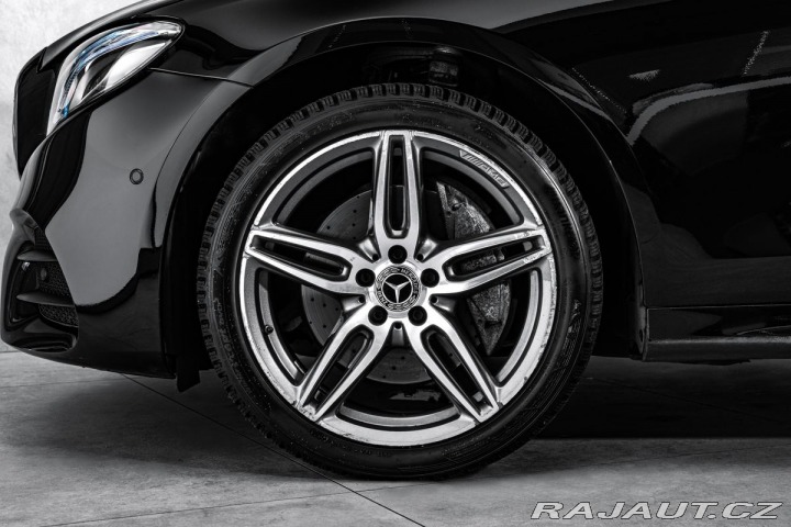Mercedes-Benz E d 4MATIC AMG Navi LED 2018