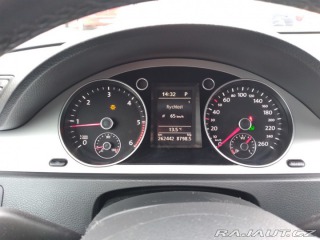 Volkswagen Passat Variant 2.0 TDI DSG COMFO 2010