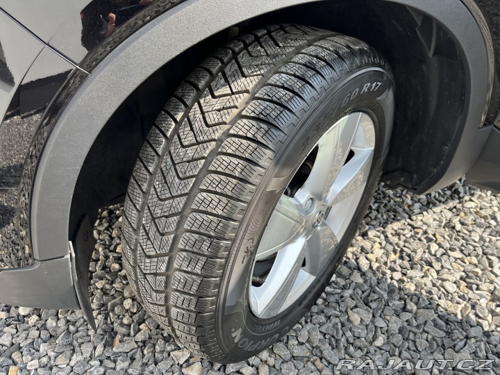 Volvo XC40 T2 2021