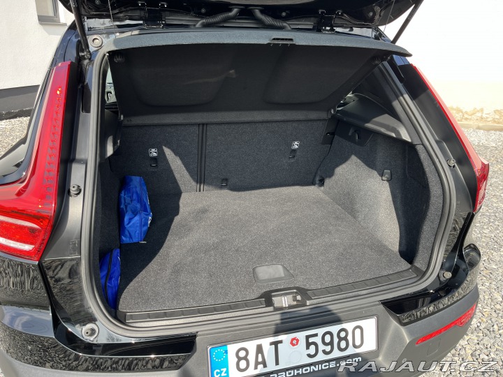 Volvo XC40 T2 2021
