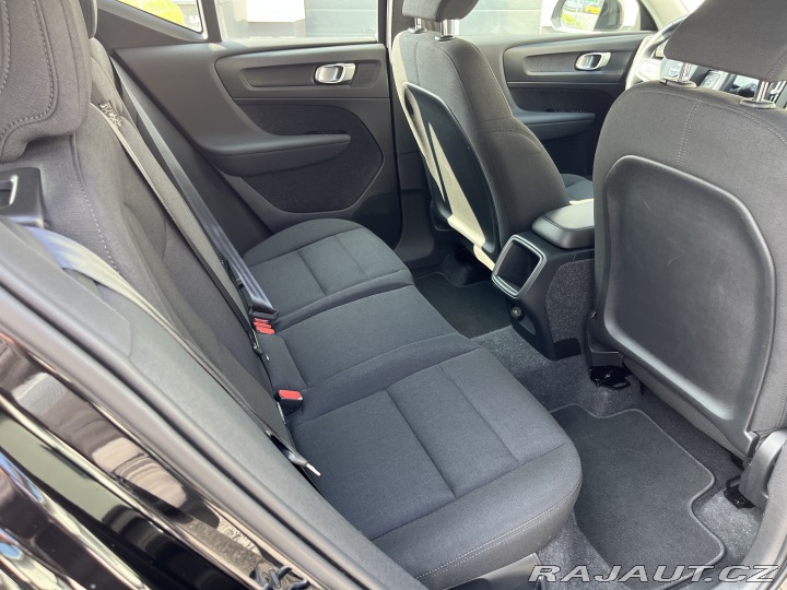 Volvo XC40 T2 2021
