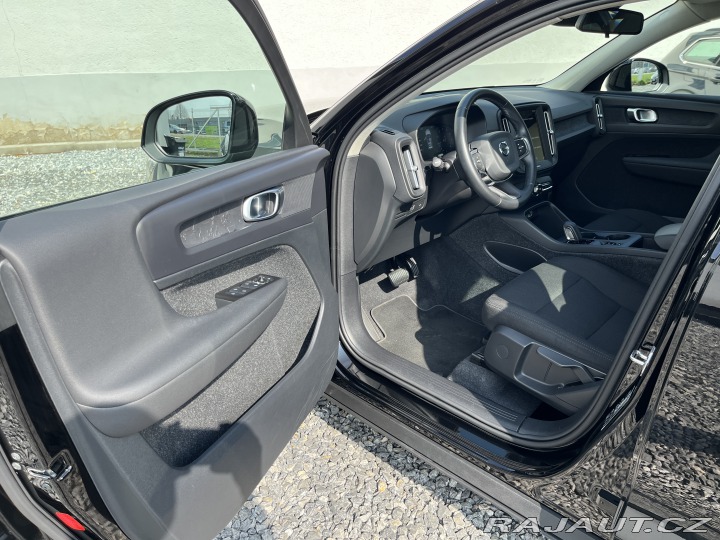 Volvo XC40 T2 2021