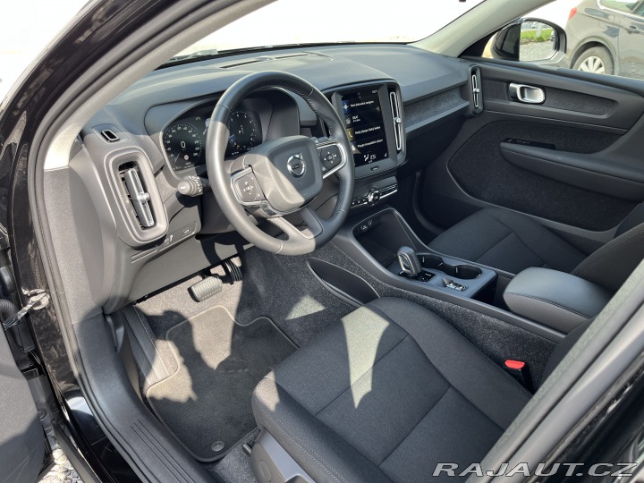 Volvo XC40 T2 2021