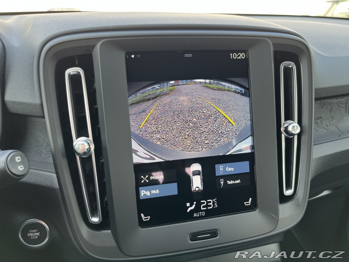Volvo XC40 T2 2021