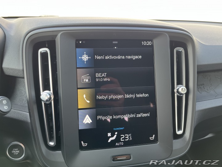 Volvo XC40 T2 2021