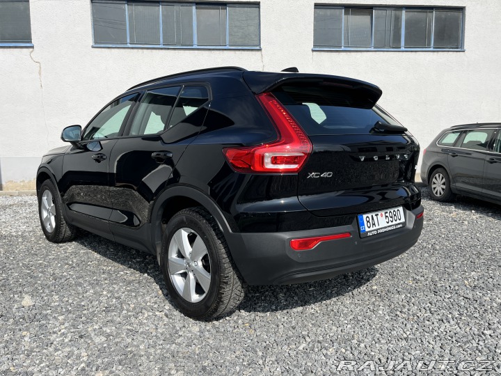 Volvo XC40 T2 2021
