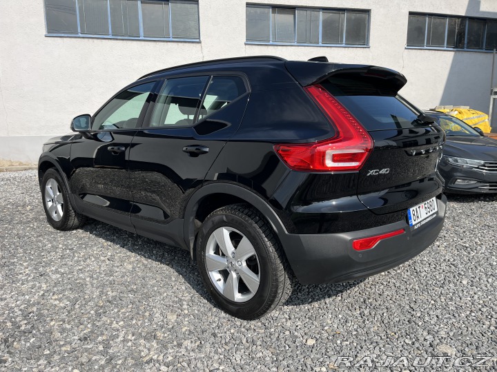 Volvo XC40 T2 2021