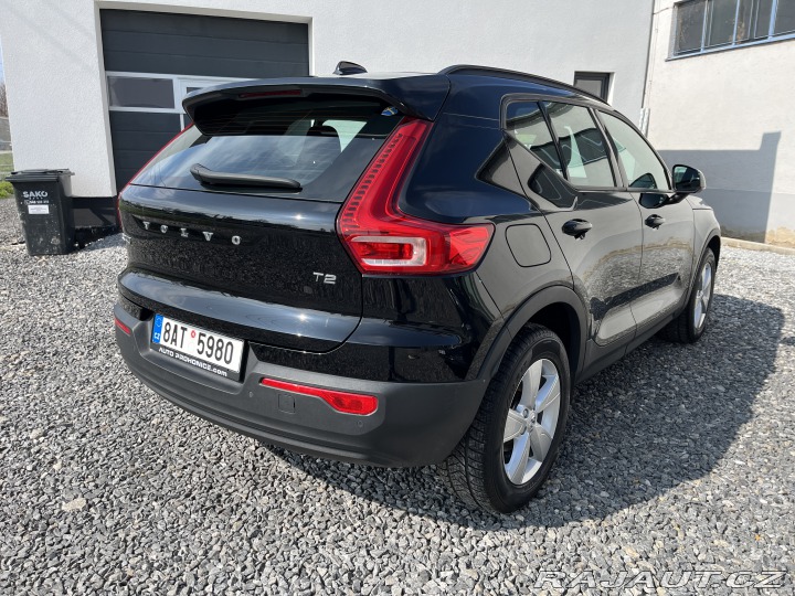 Volvo XC40 T2 2021