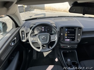 Volvo XC40 T2 2021
