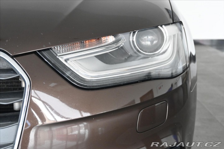 Audi A4 2,0 TDi 105kW *NAVI* Záru 2012