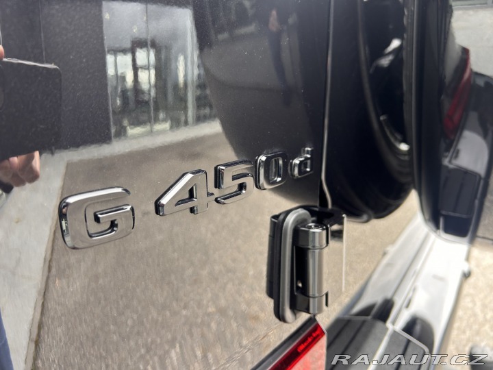 Mercedes-Benz G G 450d AMG NIGHT 2024