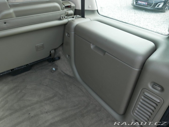 Land Rover Discovery II 4,0i V8 AWD REZERVACE 2004
