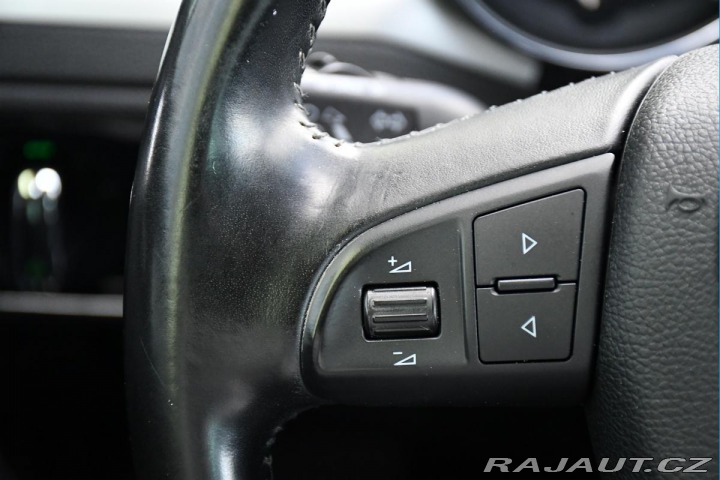Škoda Superb 2.0TDi DSG NAVI 2012