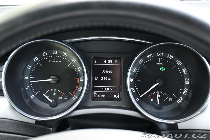Škoda Superb 2.0TDi DSG NAVI 2012