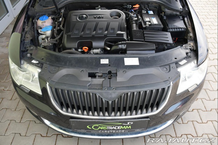 Škoda Superb 2.0TDi DSG NAVI 2012