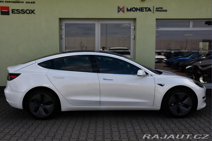 Tesla Model 3 LONG RANGE SoH 92% TAŽNÉ 2020