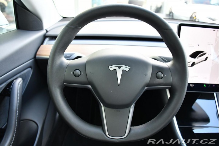 Tesla Model 3 LONG RANGE SoH 92% TAŽNÉ 2020