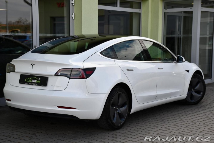 Tesla Model 3 LONG RANGE SoH 92% TAŽNÉ 2020