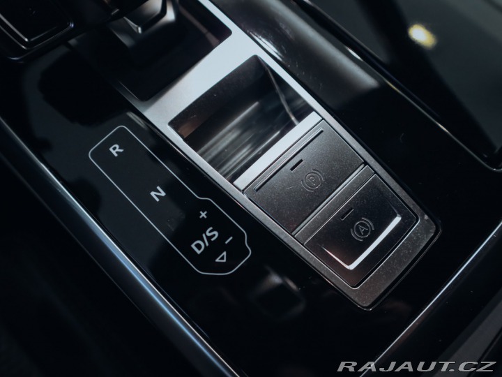 Audi Q7 55 TFSI e Quattro S-line 2021
