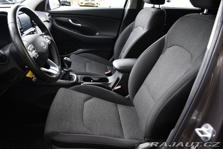 Hyundai i30 1.5 T-GDI MHEV, ČR,1.MAJ. 2022