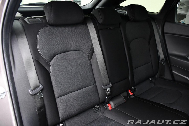 Hyundai i30 1.5 T-GDI MHEV, ČR,1.MAJ. 2022