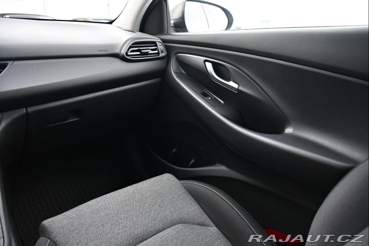 Hyundai i30 1.5 T-GDI MHEV, ČR,1.MAJ. 2022