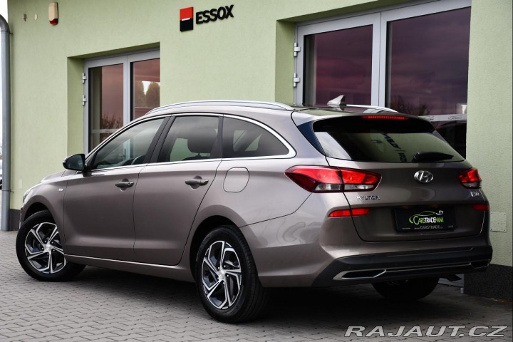 Hyundai i30 1.5 T-GDI MHEV, ČR,1.MAJ. 2022