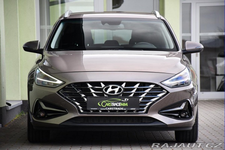 Hyundai i30 1.5 T-GDI MHEV, ČR,1.MAJ. 2022
