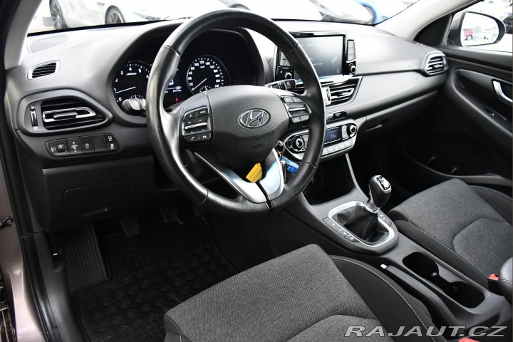 Hyundai i30 1.5 T-GDI MHEV, ČR,1.MAJ. 2022