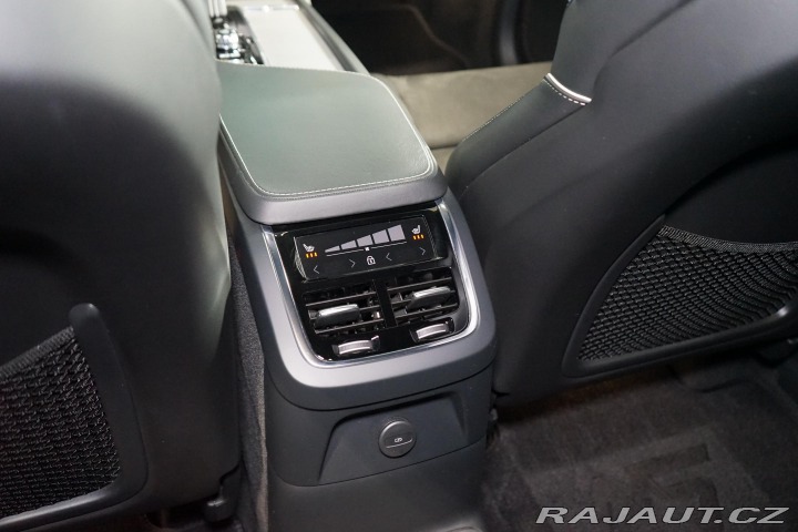 Volvo XC90 T8 AWD Recharge R-Design 2020