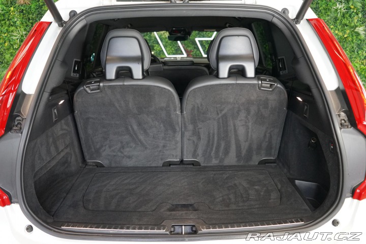 Volvo XC90 T8 AWD Recharge R-Design 2020