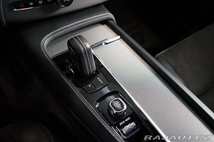 Volvo XC90 T8 AWD Recharge R-Design 2020